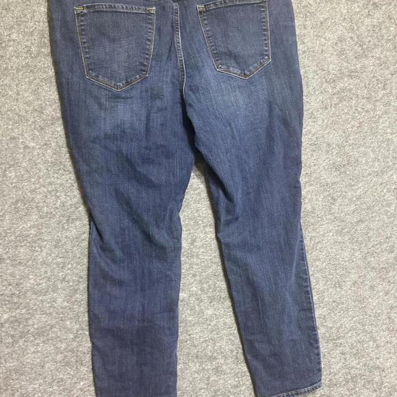 Old Navy Curvy Profile Jeans Women’s Size 18 Short Blue Mid Rise - Picture 9 of 14